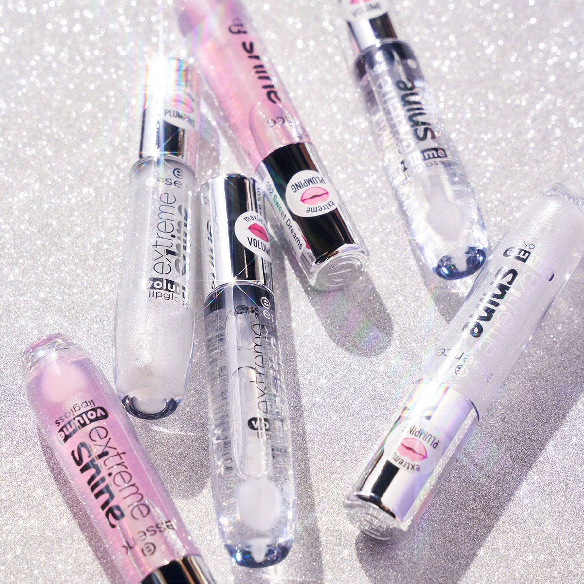 Блеск для губ Extreme Shine, тон 102 Sweet Dreams от Essence + 5