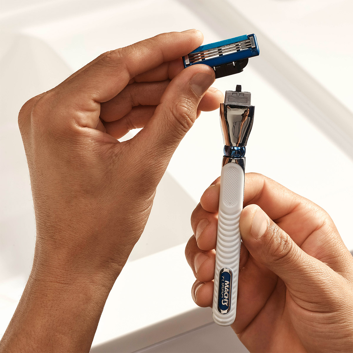 Сменные кассеты Mach3 Turbo 4шт от Gillette + 10