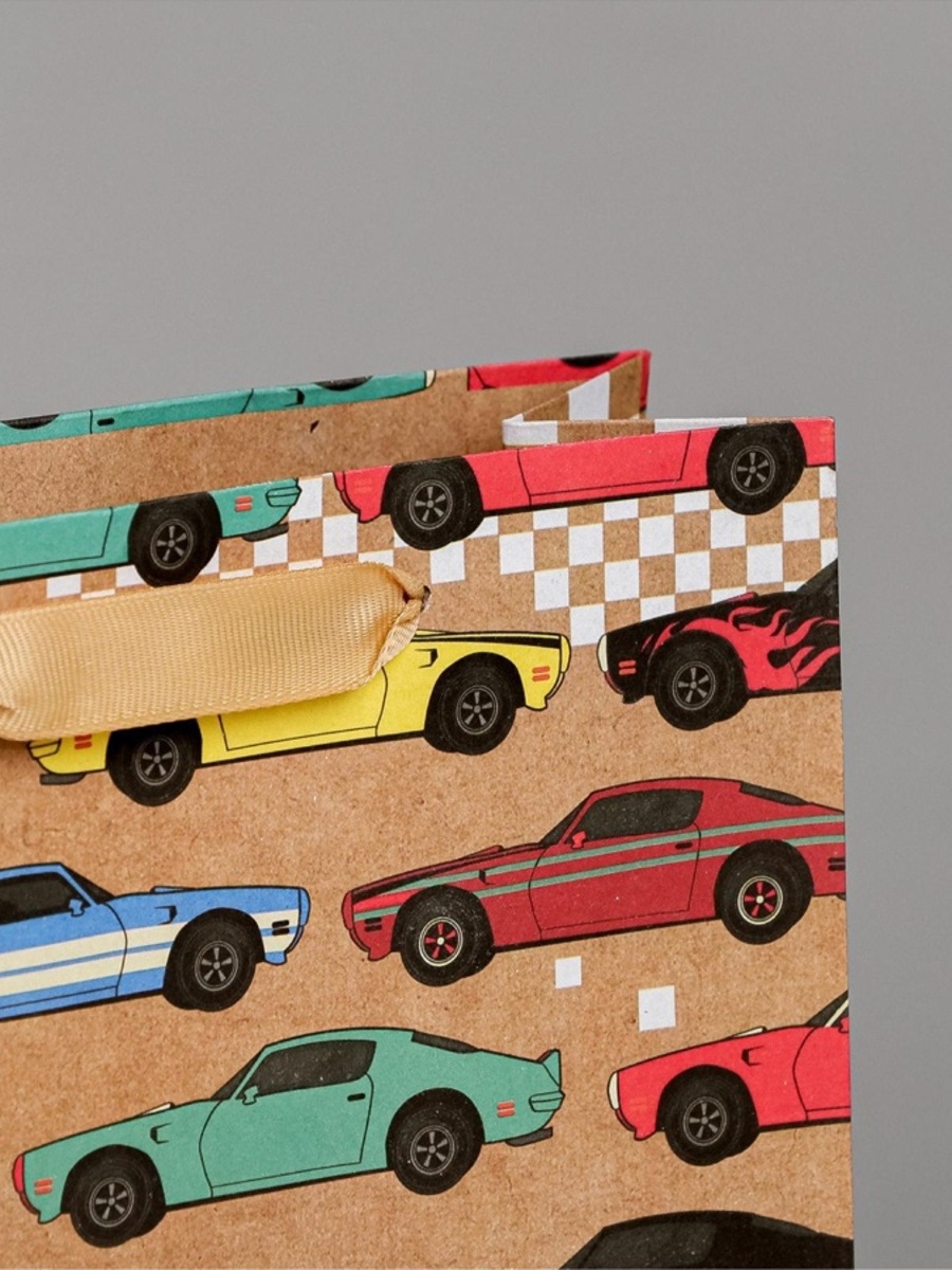 Пакет крафтовый вертикальный Авто 18×23×10см от Дарите Счастье + 3